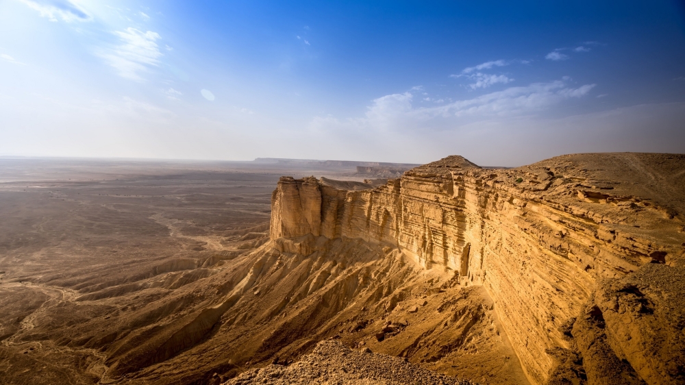 حافة-العالم-في-الرياض.-وجهة-عشاق-المغامرات-ومحبي-سحر-الطبيعة